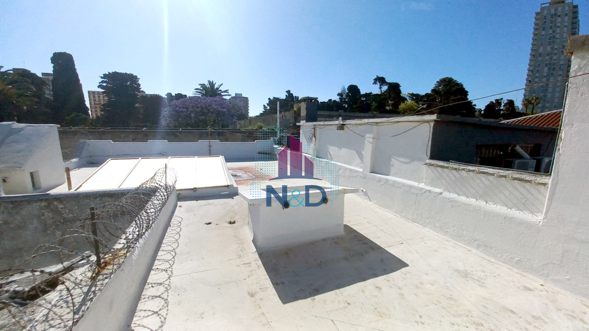 Casa ID.96 - VENTA DE CASA, BARRIO PALERMO, A RECICLAR, CON MAS DE 5 AMBIENTES, 