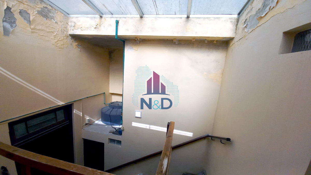 Casa ID.96 - VENTA DE CASA, BARRIO PALERMO, A RECICLAR, CON MAS DE 5 AMBIENTES, 