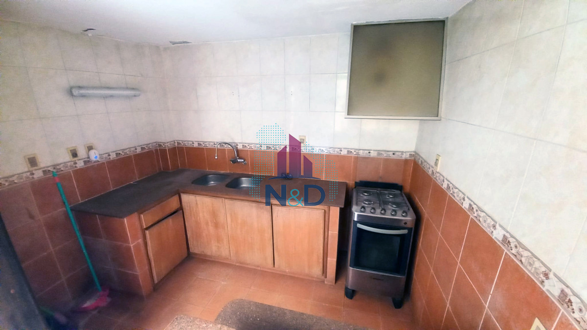 Casa ID.96 - VENTA DE CASA, BARRIO PALERMO, A RECICLAR, CON MAS DE 5 AMBIENTES, 