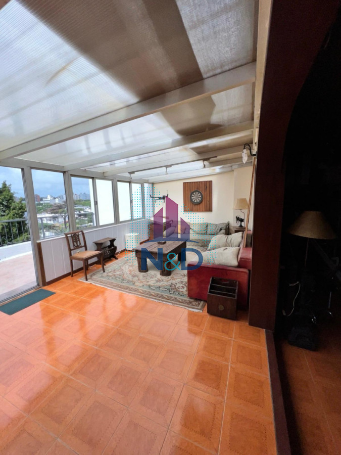 Casa ID.171 - SE VENDE COMODA CASA DE 4 CUARTOS CON PISCINA EN PARQUE BATLLE 