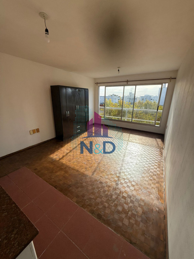 Apartamento ID.179 - ALQUILER MONOAMBIENTE AL FRENTE EN POCITOS 
