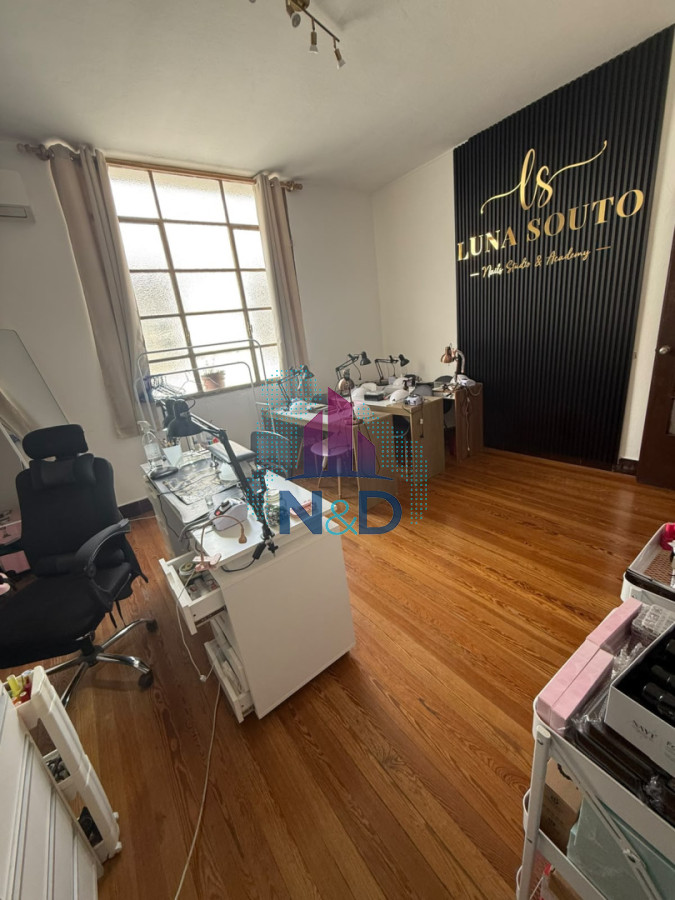 Oficina ID.228 - VENTA OFICINA EN CENTRO DE MONTEVIDEO 
