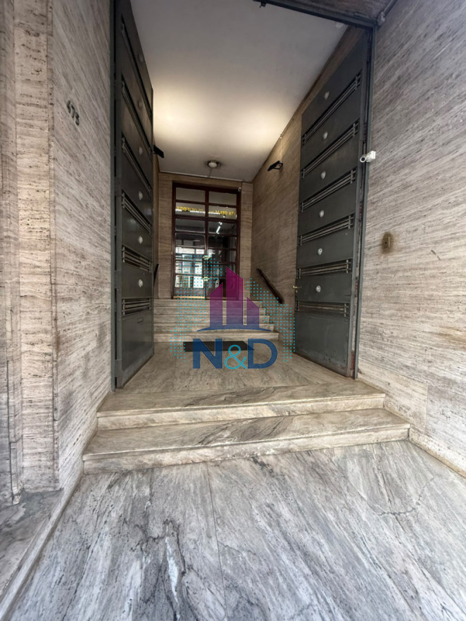 Oficina ID.228 - VENTA OFICINA EN CENTRO DE MONTEVIDEO 