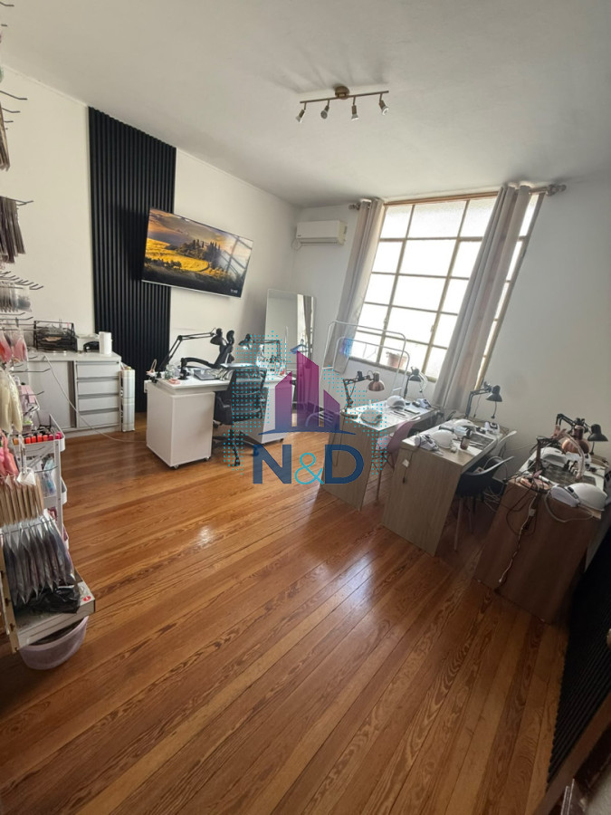 Oficina ID.228 - VENTA OFICINA EN CENTRO DE MONTEVIDEO 