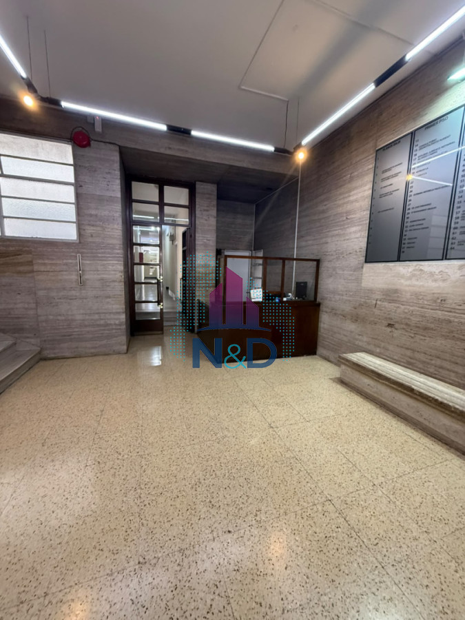 Oficina ID.228 - VENTA OFICINA EN CENTRO DE MONTEVIDEO 