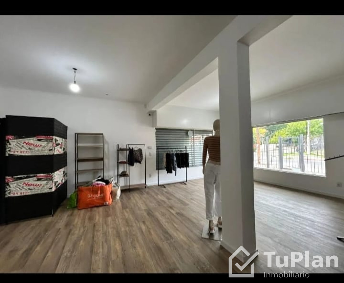 Apartamento ID.1863 - (Ref 4.269) Se vende local comercial en Cerro 