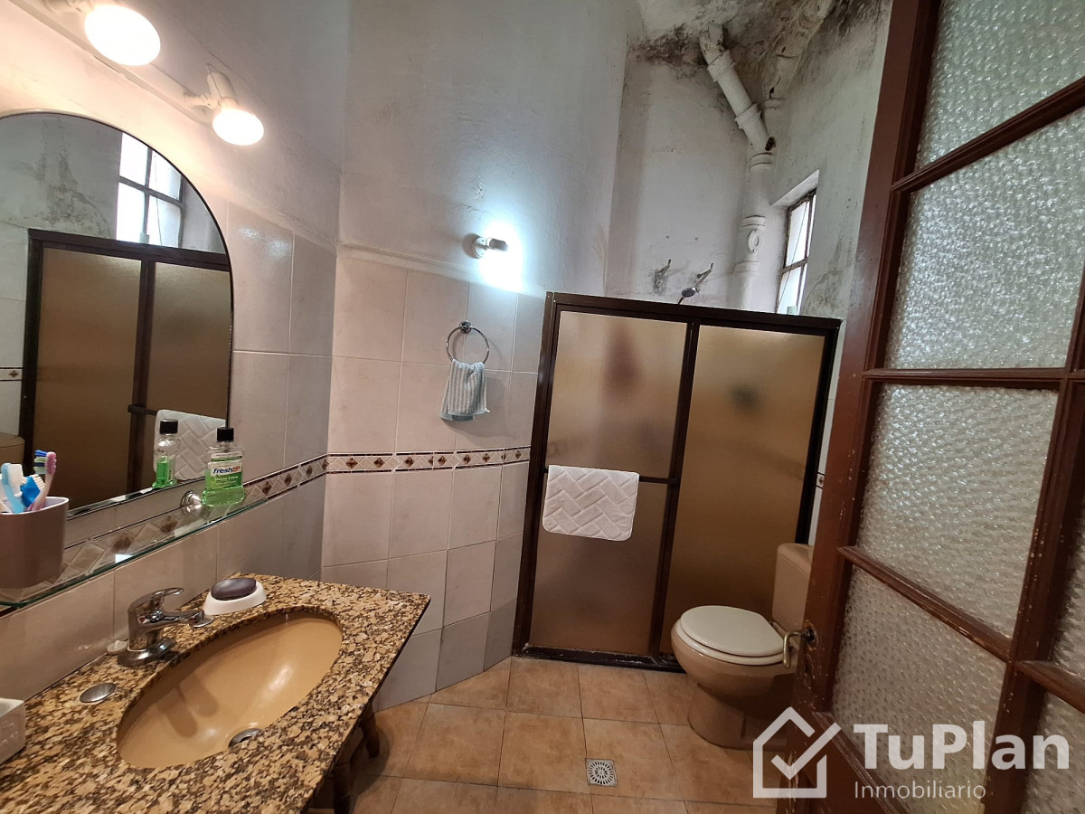 Apartamento ID.1683 - (Ref:4.097) Venta apto 5 habitaciones + 3 patios cordon