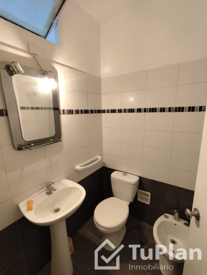 Apartamento ID.1689 - (Ref:4102) Amplio apto 1dorm centro