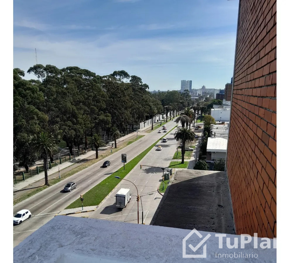Apartamento ID.1874 - (Ref 4.280) Se alquila apartamento de 2 dormitorios, 2 baños y gran patio en La Blanqueada 