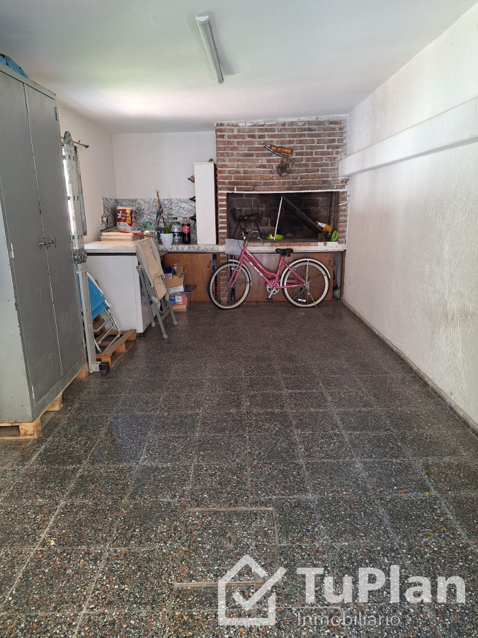 Apartamento ID.1639 - (Ref: 4.051) Casa3dorm+cochera+picina