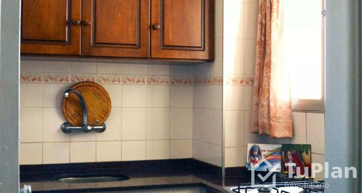 Apartamento ID.851 - (Ref: 3.131) Venta de apartamento de 3 dormitorios y 2 balcones en el Prado