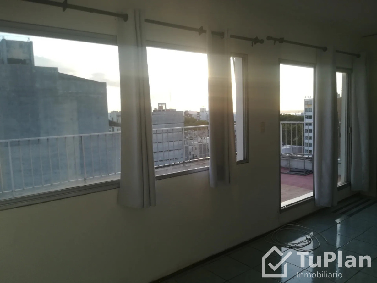 Apartamento ID.1936 - (Ref 4.341)Monoambiente muy luminoso con dormitorio definido