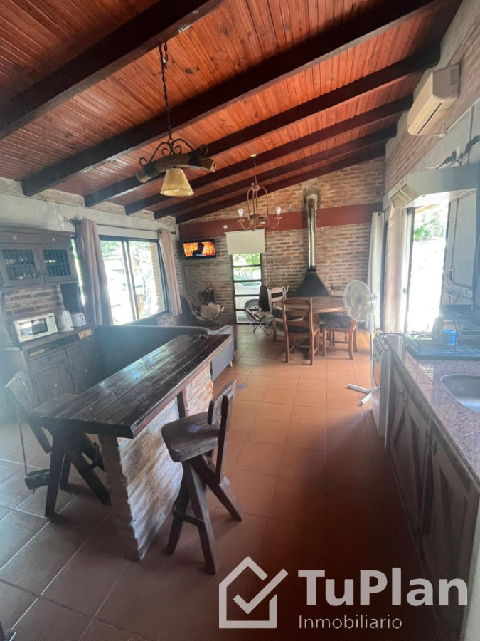 Apartamento ID.1856 - (Ref 4.262) Se alquila casa de 2 dormitorios cercana a la playa en Piriápolis 