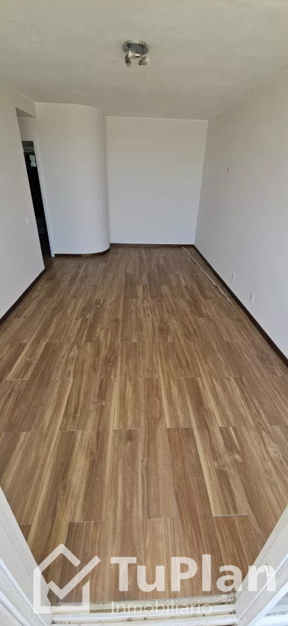 Apartamento ID.1675 - (Ref:4.088) Apto 1dorm+balcon centro