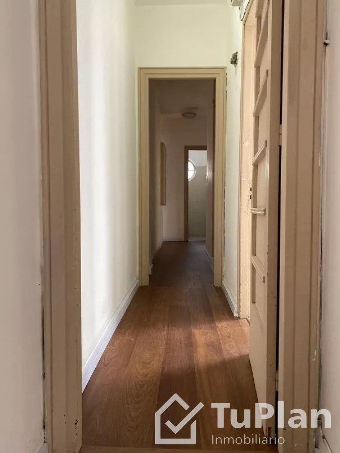 Apartamento ID.815 - (Ref: 3.095) Venta de apartamento de 2 dormitorios en el Centro con renta