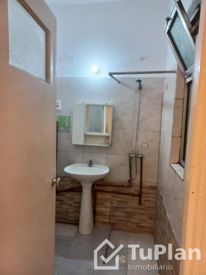 Apartamento ID.1916 - (Ref 4.321) Se alquila apartamento o local comercial de 1 dormitorio en el Centro 