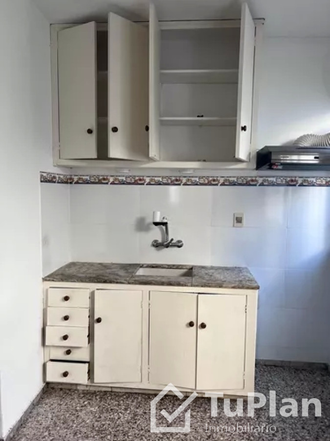 Apartamento ID.999 - (Ref: 3.274) Oportunidad única Se Vende Apto con excelente renta