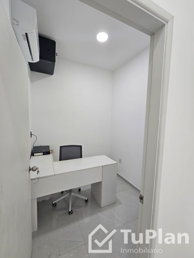 Apartamento ID.1412 - (Ref. 3.689) Alquiler de Oficinas en modalidad de coworking, Durazno y Ejido, Barrio Sur. Oficina