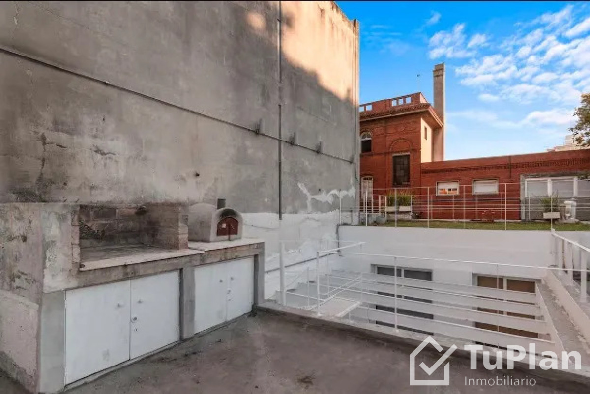 Apartamento ID.1929 - (Ref: 4.335) Se alquila monoambiente muy luminoso con terraza de pasto natural.