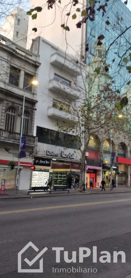 Apartamento ID.1382 - (Ref: 3.659) Oportunidad! local comercial!sobre 18 de Julio!