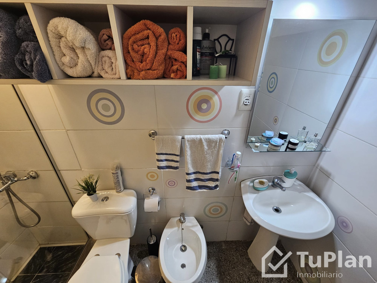 Apartamento ID.1310 - (Ref. 3.583) Venta de Apartamento de 1 dormitorio en el Centro 