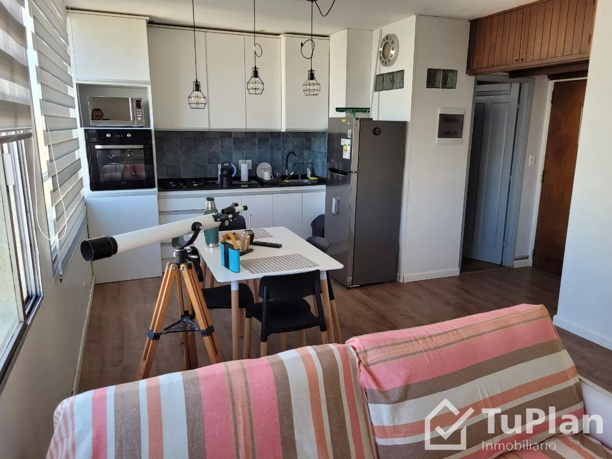 Apartamento ID.850 - (Ref: 3.130) Venta de apartamento de 1 dormitorio con vista al mar en Ciudad Vieja