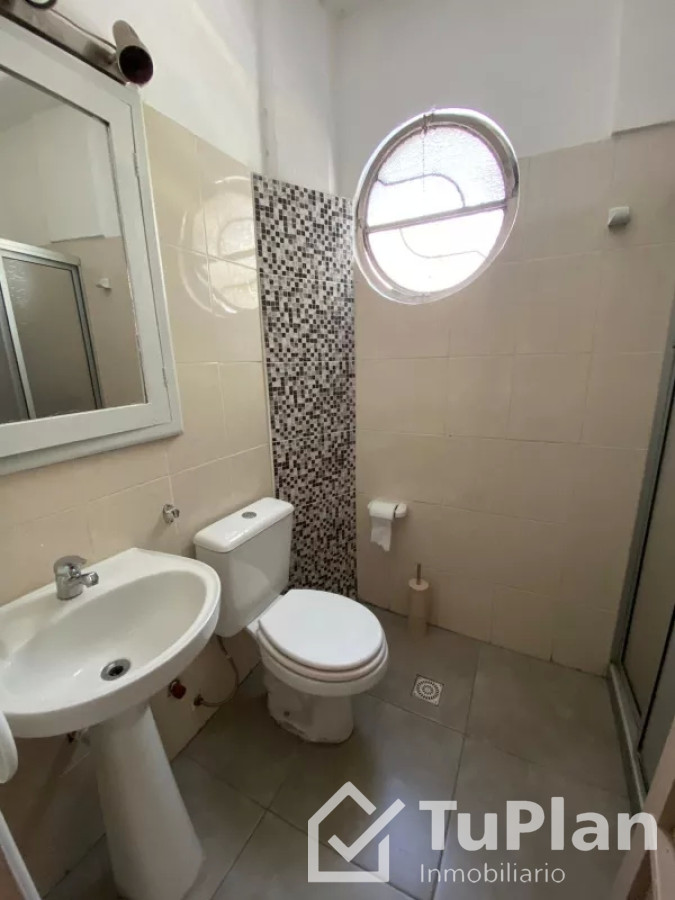 Apartamento ID.815 - (Ref: 3.095) Venta de apartamento de 2 dormitorios en el Centro con renta