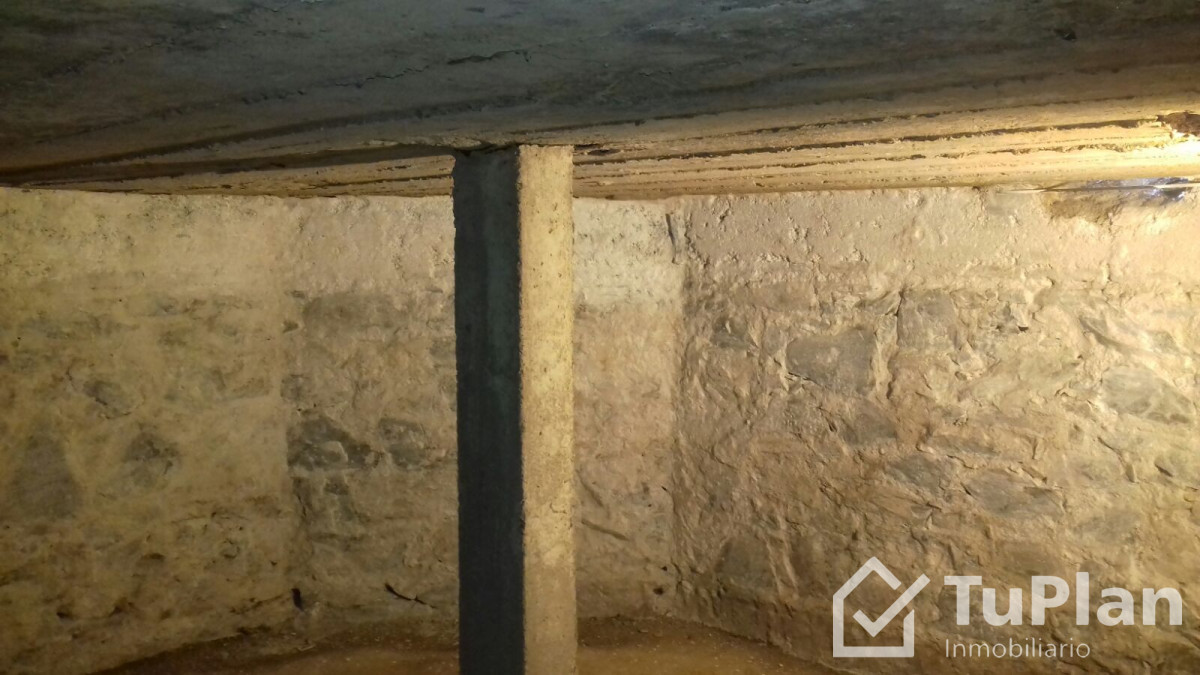 Apartamento ID.1765 - (Ref 4.174) Se alquila casa en el Cerro 