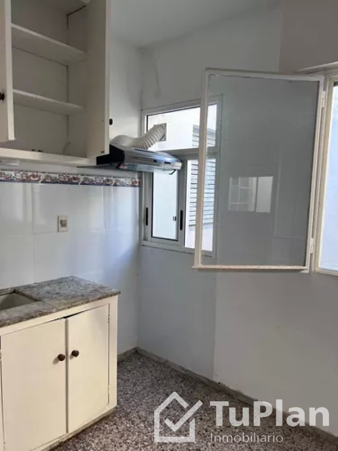 Apartamento ID.999 - (Ref: 3.274) Oportunidad única Se Vende Apto con excelente renta