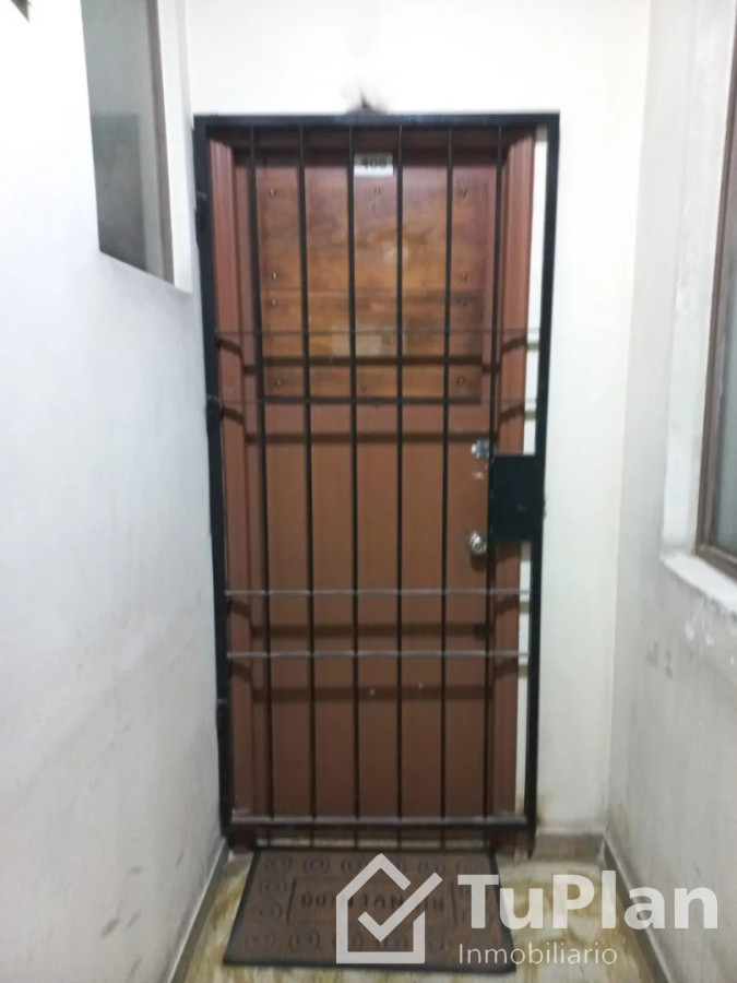 Apartamento ID.1916 - (Ref 4.321) Se alquila apartamento o local comercial de 1 dormitorio en el Centro 