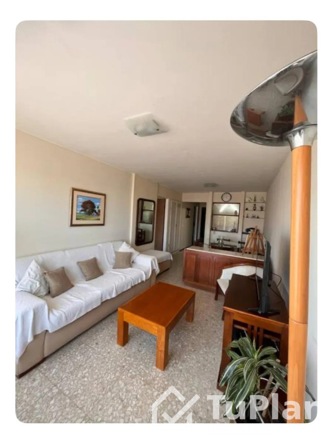 Apartamento ID.1777 - (Ref: 4.185) Se vende apartamento de 2 dormitorios con vista al mar en Península de Punta del Este