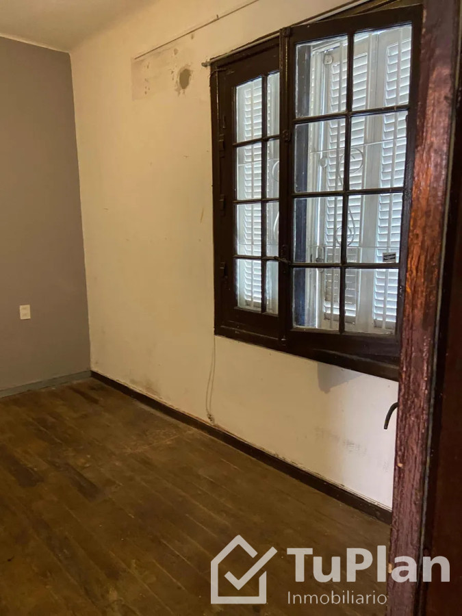 Apartamento ID.1786 - (Ref 4.194) Se alquila casa en La comercial 
