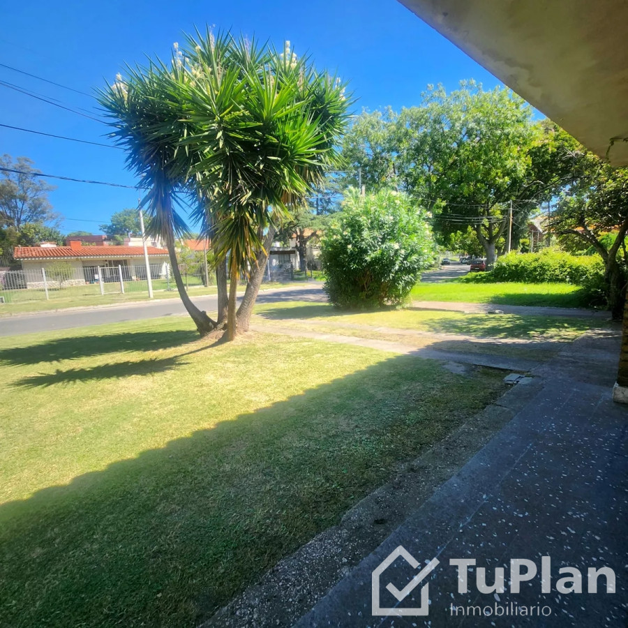 Apartamento ID.1312 - (Ref. 3.585) Venta Casa 5 dormitorios en Punta Gorda