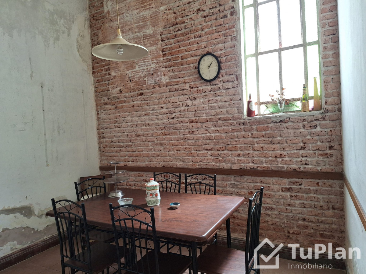 Apartamento ID.1683 - (Ref:4.097) Venta apto 5 habitaciones + 3 patios cordon