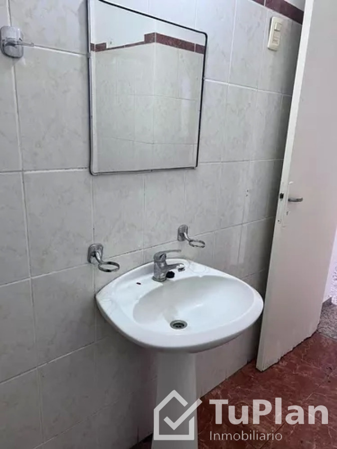 Apartamento ID.999 - (Ref: 3.274) Oportunidad única Se Vende Apto con excelente renta