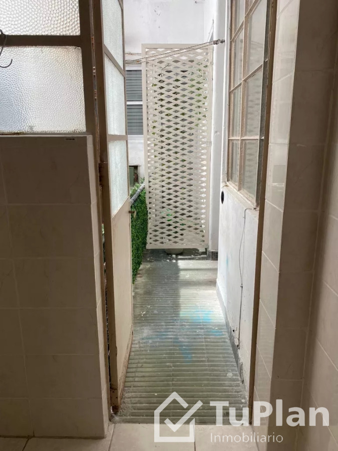 Apartamento ID.815 - (Ref: 3.095) Venta de apartamento de 2 dormitorios en el Centro con renta