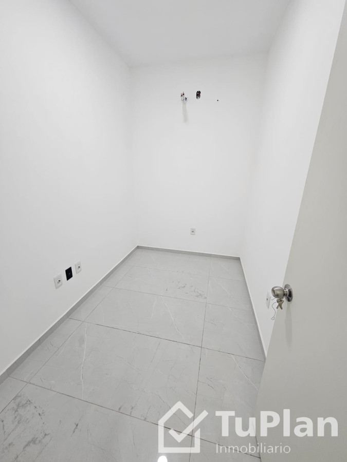 Apartamento ID.1412 - (Ref. 3.689) Alquiler de Oficinas en modalidad de coworking, Durazno y Ejido, Barrio Sur. Oficina