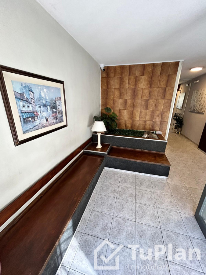 Apartamento ID.1742 - (Ref: 4.152) Apartamento en venta, 70m2, 3 dorm, baño, terraza lavadero, espacios amplios, Centro