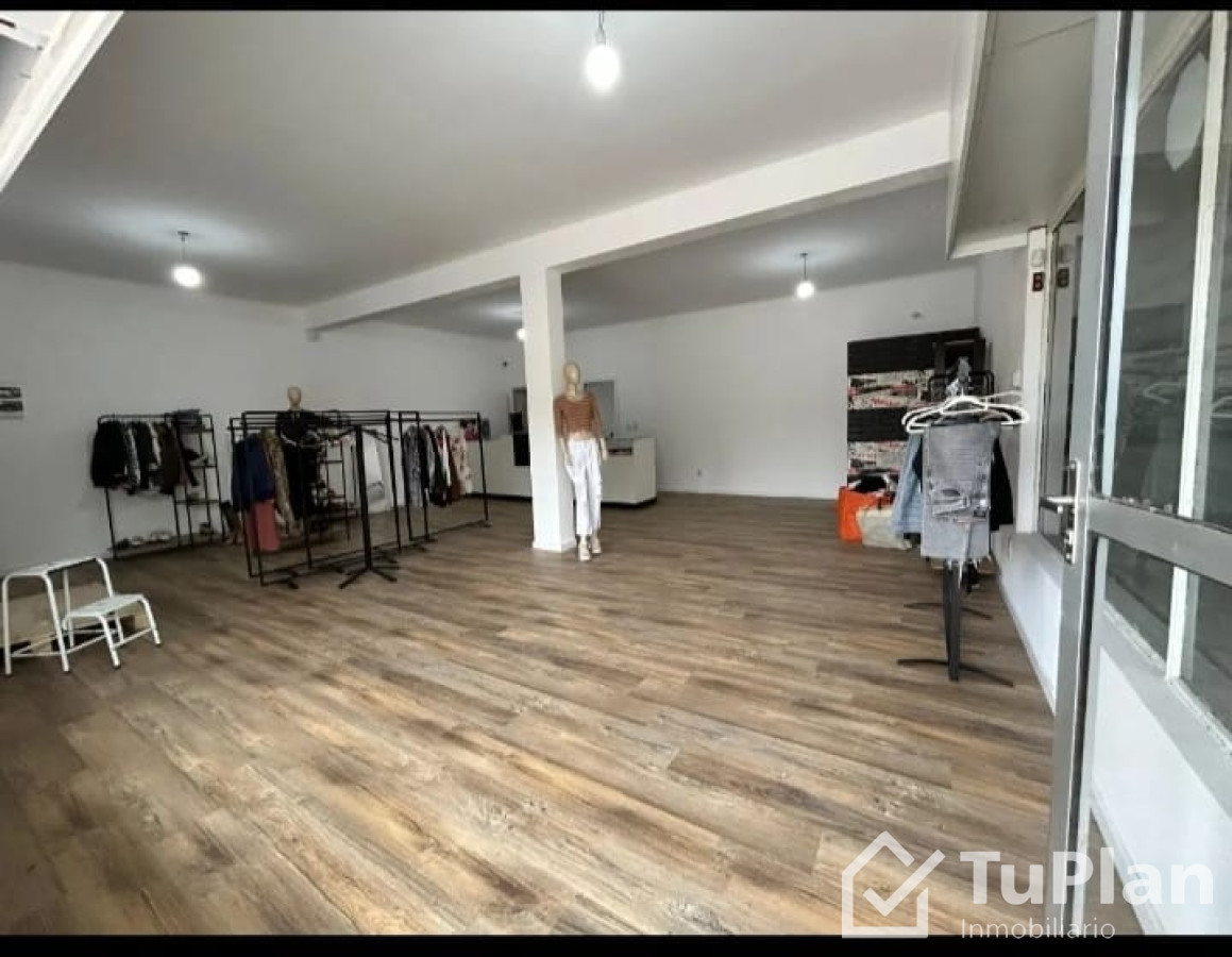 Apartamento ID.1863 - (Ref 4.269) Se vende local comercial en Cerro 