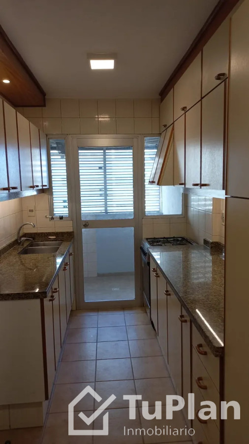 Apartamento ID.1879 - (Ref 4.284) Se alquila apartamento de 3 dormitorios en Parque Batlle