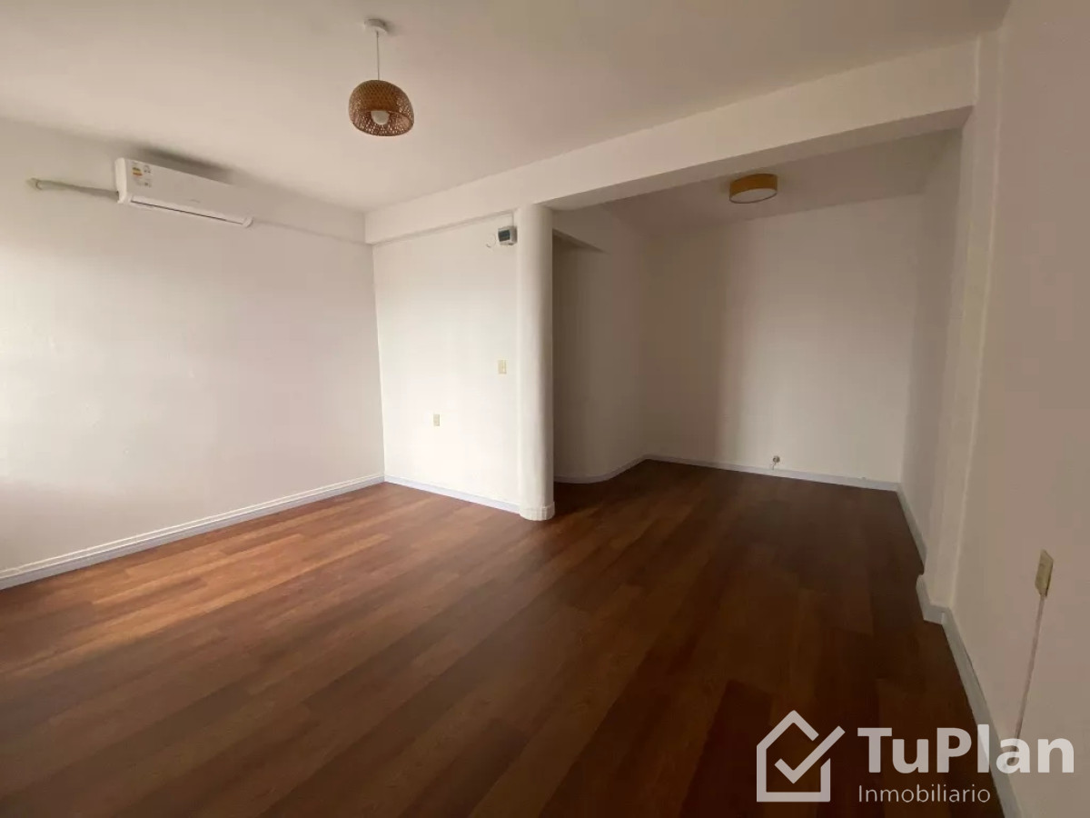 Apartamento ID.815 - (Ref: 3.095) Venta de apartamento de 2 dormitorios en el Centro con renta