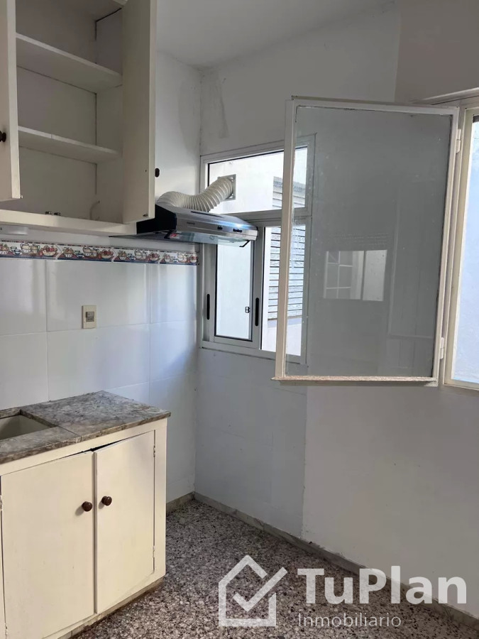 Apartamento ID.999 - (Ref: 3.274) Oportunidad única Se Vende Apto con excelente renta