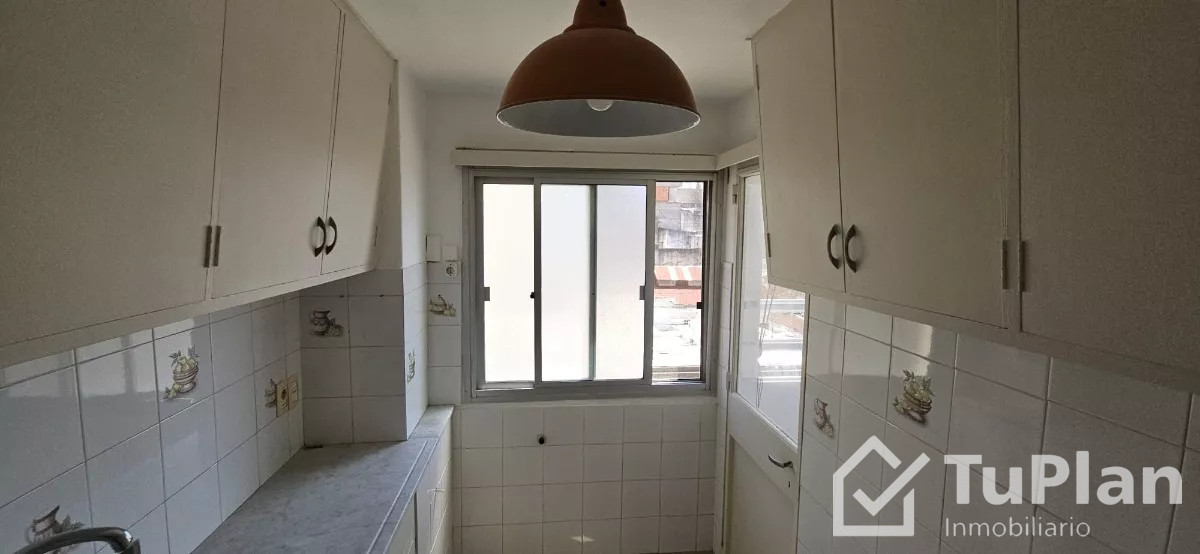 Apartamento ID.1675 - (Ref:4.088) Apto 1dorm+balcon centro