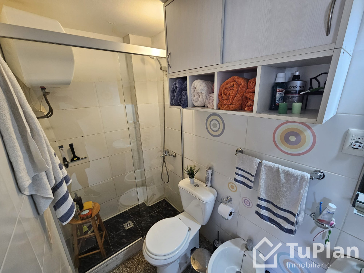 Apartamento ID.1310 - (Ref. 3.583) Venta de Apartamento de 1 dormitorio en el Centro 