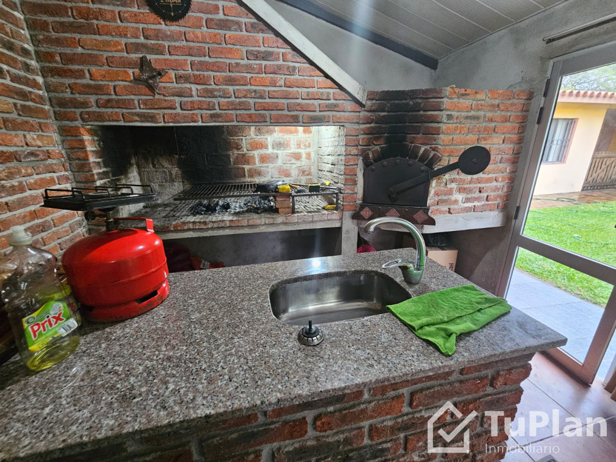 Apartamento ID.1761 - (Ref 4.170) Se vende casa+apartamento en Shangrilá Sur 