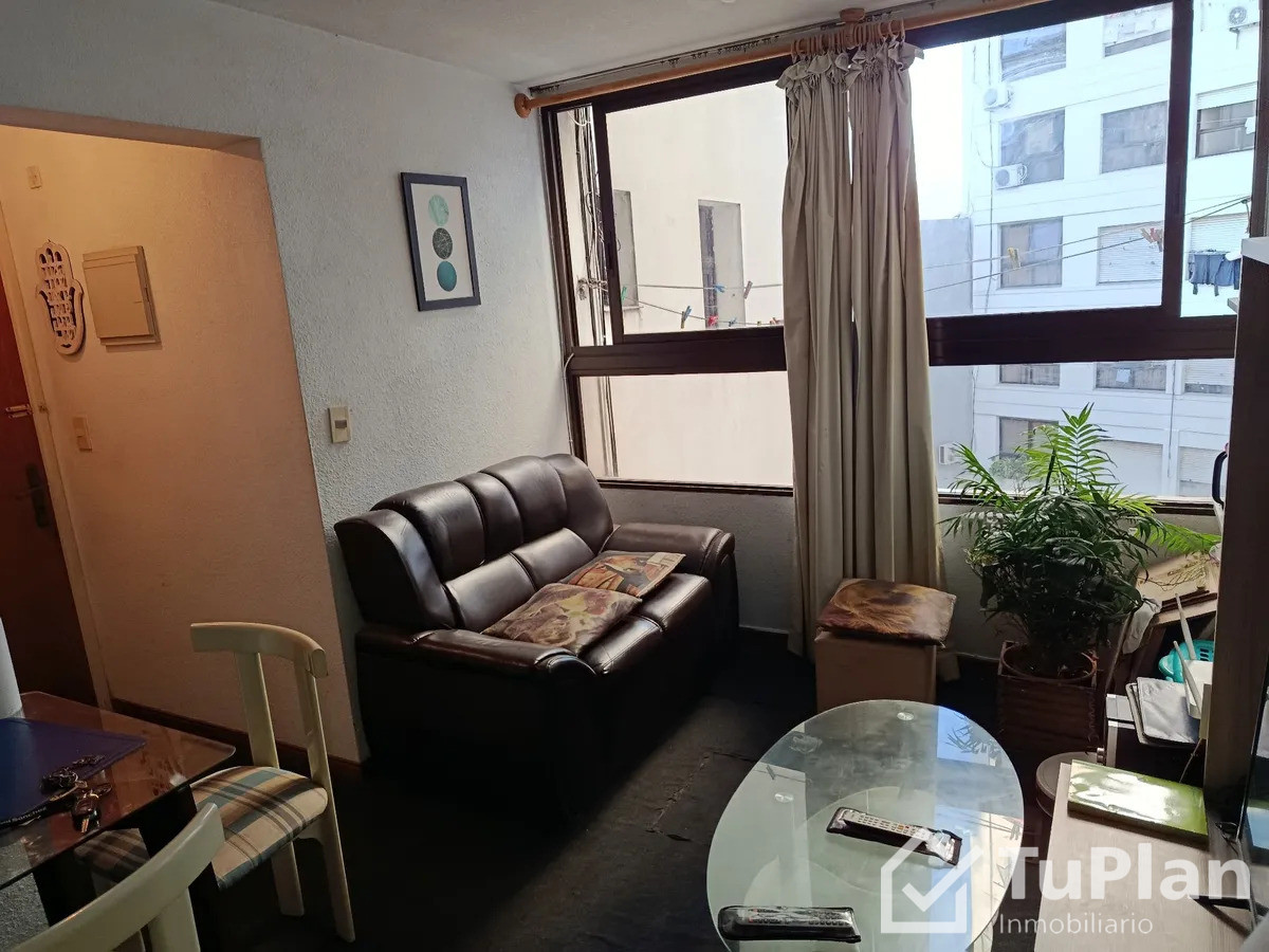 Apartamento ID.1899 - (Ref 4.304) Se alquila apartamento de 1 dormitorio en Tres Cruces 