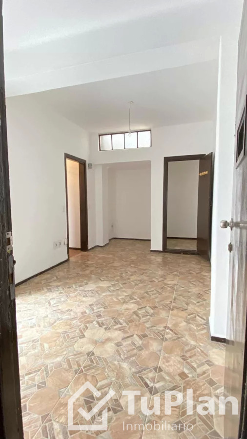 Apartamento ID.809 - (Ref: 3.089) Venta de apartamento en Pocitos con patio exclusivo