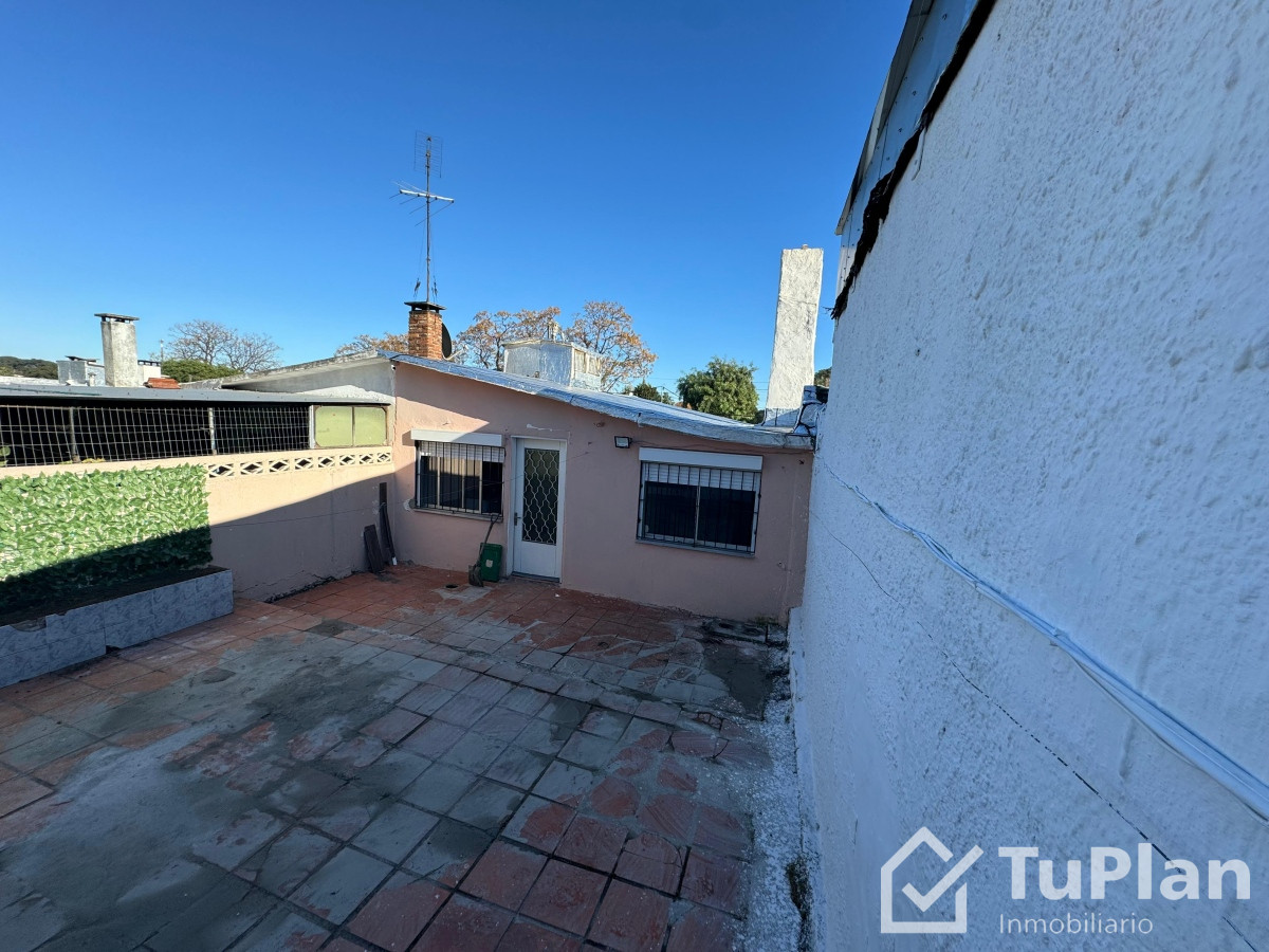 Apartamento ID.1180 - (Ref: 3.456) Casa en Venta! amplia en Sayago