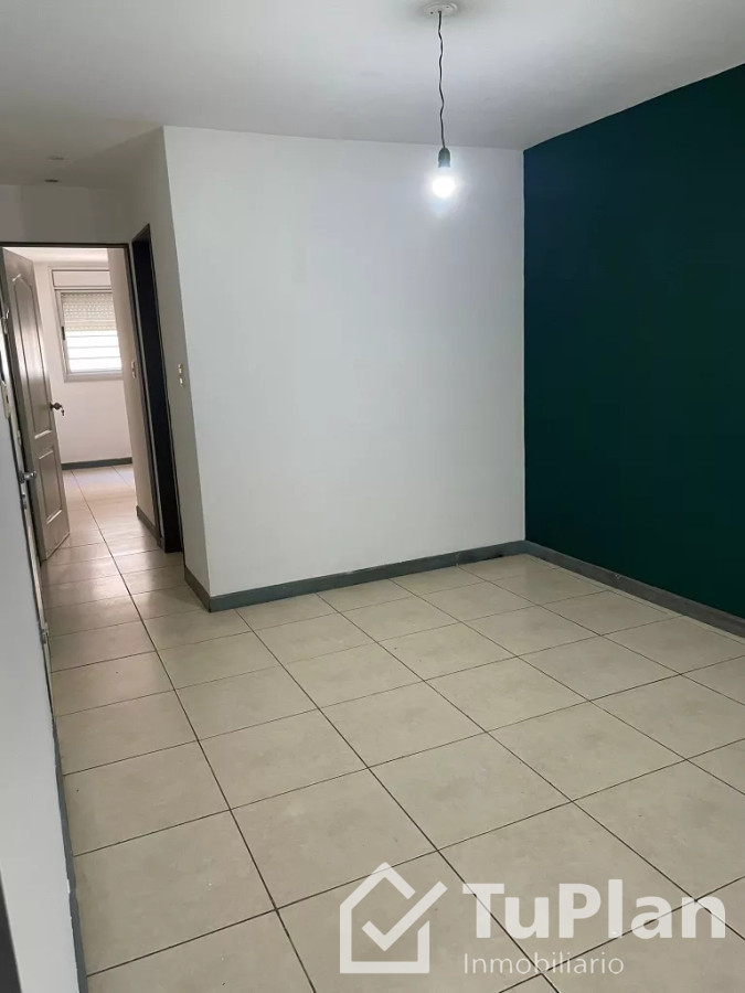 Apartamento ID.1636 - (Ref:4.052)Excelente apto semi amoblado 1dorm+cochera en centro