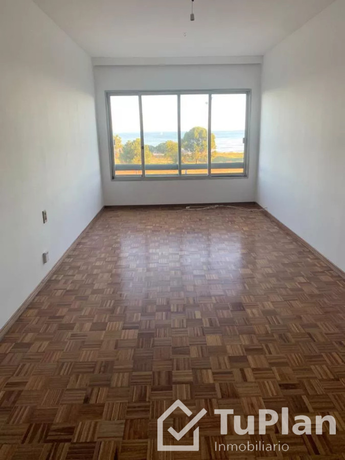 Apartamento ID.1601 - (Ref4.016)Amplio apto 3dorm+2baños Malvin